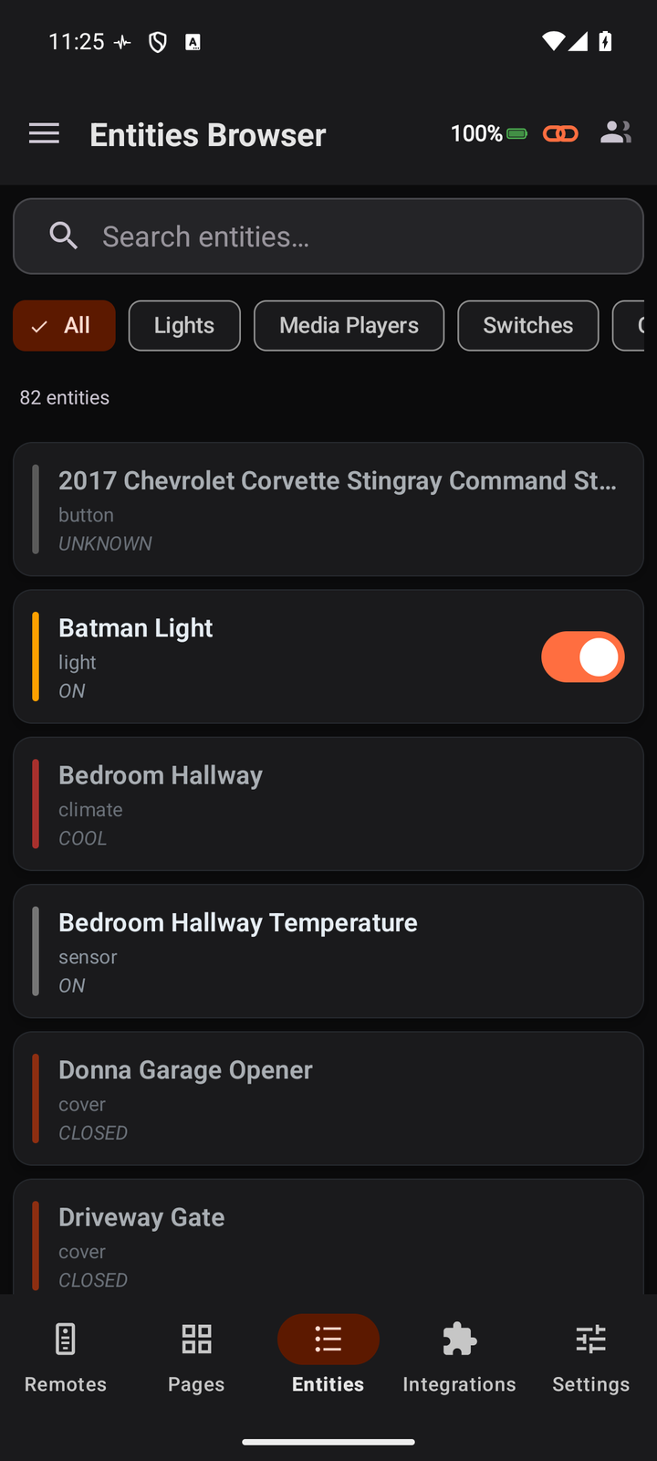 UC Remote - Dark theme